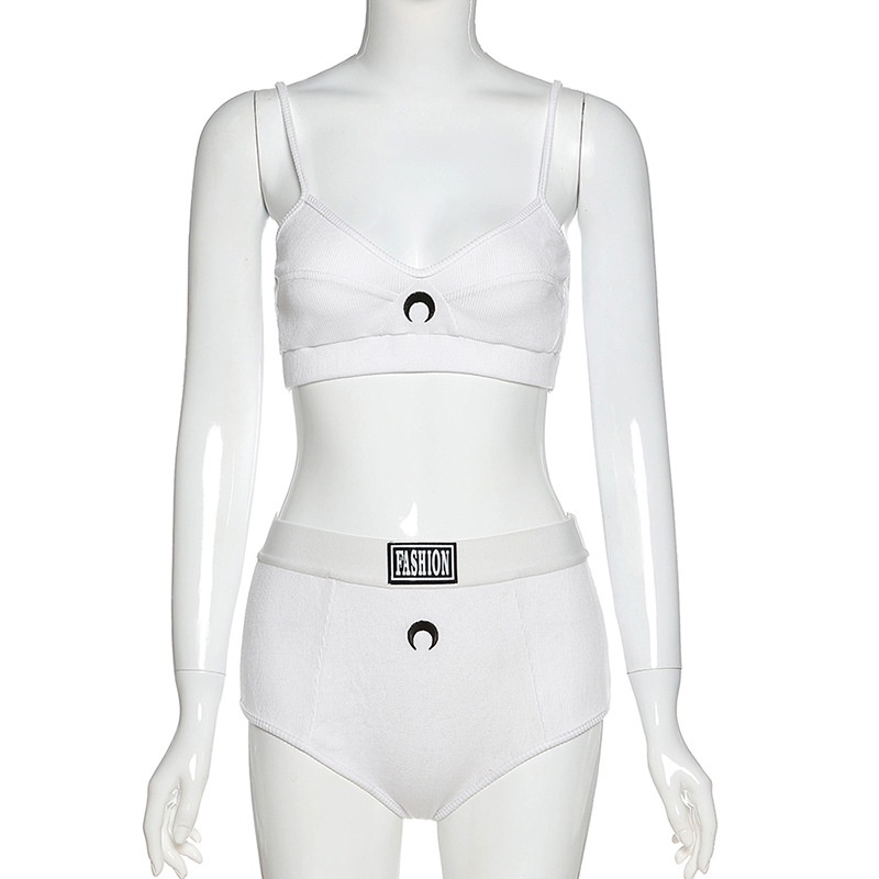 Bộ Áo Croptop Hai Dây Thêu Hình Mặt Trăng + Quần Short Thời Trang Mùa Hè 2020