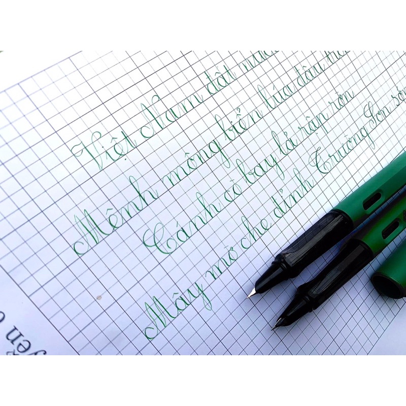 Bút mài Uyển Chu 202