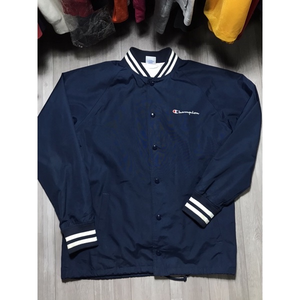 Áo khoác thể thao nam nữ hiệu Champion màu xanh navy basic logo size M (69x55)