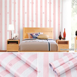 Decal Dán Tường Có Sẵn Keo