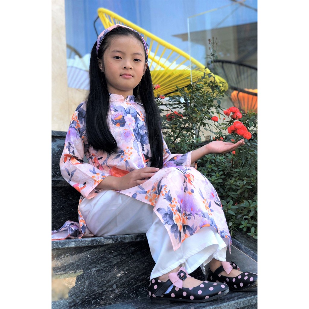 Set Áo Dài Bé Gái Gấm Họa Tiết Dân Gian