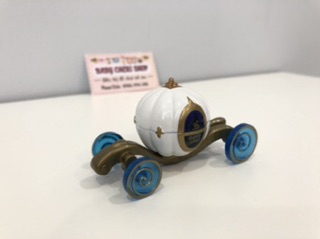 Xe bí công chúa Lọ Lem