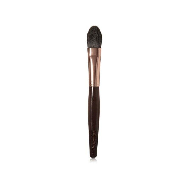 Cọ Trang Điểm Charlotte Tilbury Foundation Brush (Cọ Tán Kem Nền)