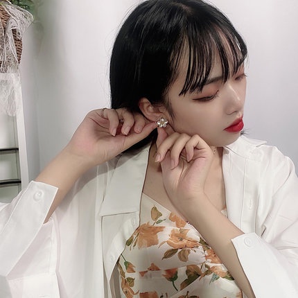 Khuyên tai hình bông hoa thời trang phong cách Hàn Quốc