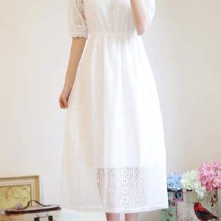 Váy reng trắng
