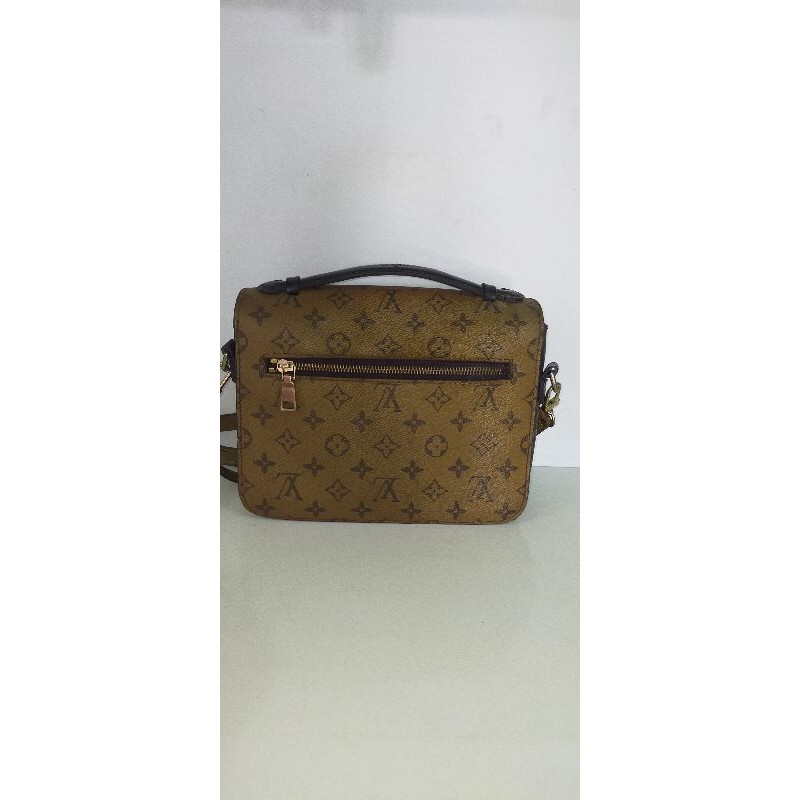 Túi xách si hiệu lv