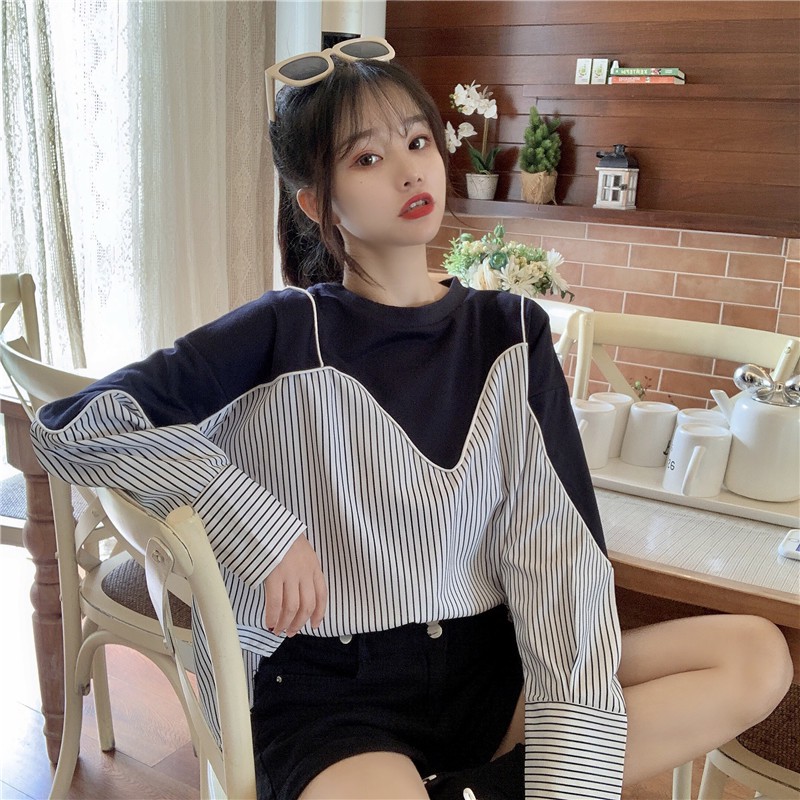 Áo thun kẻ giả yếm phong cách Hàn quốc