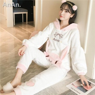 Bộ đồ ngủ Flannel dày dặn giữ ấm mùa đông cho nữ