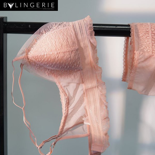 Bộ đồ lót ren nữ BY LINGERIE màu hồng không gọng đệm mút mỏng | B166 | BigBuy360 - bigbuy360.vn