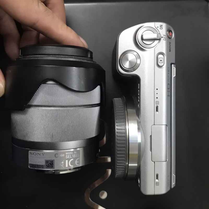 Máy ảnh Sony Nex 5 kèm ống kính 18-55 bản nội địa Nhật