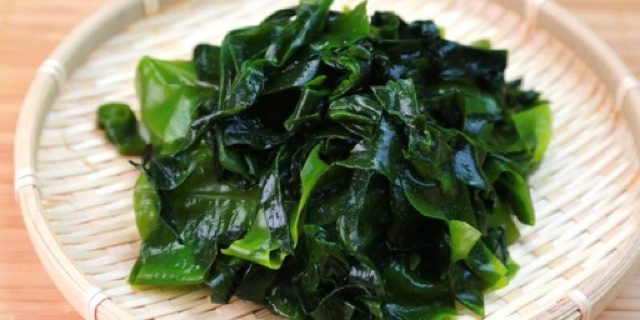 Rong biển khô hàn quốc gói 200g , dùng để nấu canh, xào, làm salat