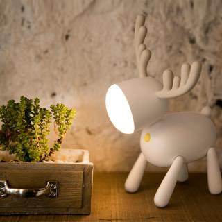 Đèn Led Đọc Sách Để Bàn Hình Con Nai