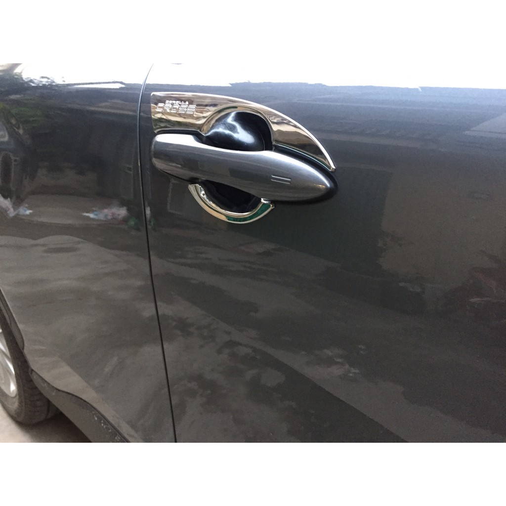 Ốp Hõm Cửa Xe Toyota Cross 2019 2020 2021 2022 Mạ Crom Mẫu Cánh Chim