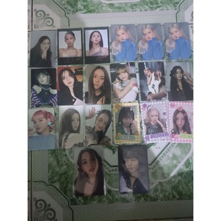 Card rose ôm má Blackpink