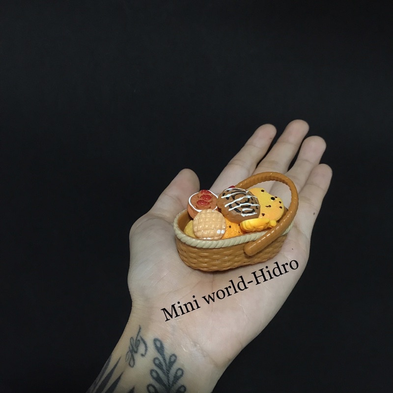 Set combo mô hình giỏ bánh mì mứt bánh trái nước ngọt mini tí hon tỉ lệ 1/12 1/8 dành trang trí nhà búp bê