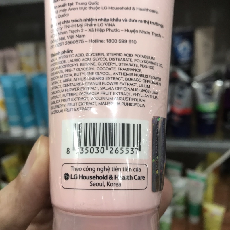 Sữa rửa mặt Essance Brightening Cleansing Foam Cleasner 100ml