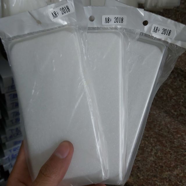 Bộ 3 chiếc ốp lưng silicon trong suốt cho galaxy A8+2018 (loại tốt)