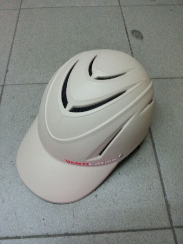 Non Ket  the thao c.c  gia 100k