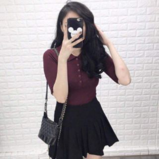 Áo len mongtoghi cổ bẻ có cúc