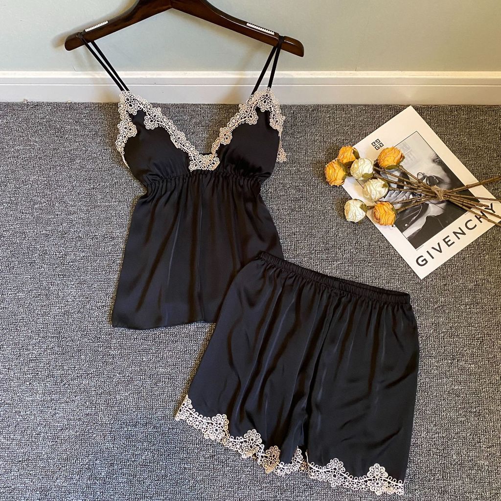 Bộ Đồ Ngủ Hai Mảnh Bằng Lụa Mát Phối Ren Hở Lưng Phong Cách Quyến Rũ Hàng Mới Dành Cho Nữ