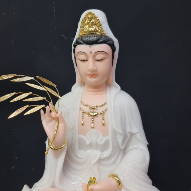 Tượng Ngài Quan Thế Âm Bồ Tát ngồi  cao 30cm