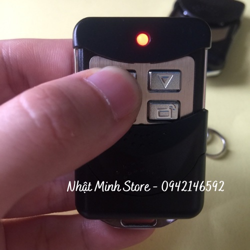 Điều khiển cửa cuốn mã gạt 433 MHZ Taiwan