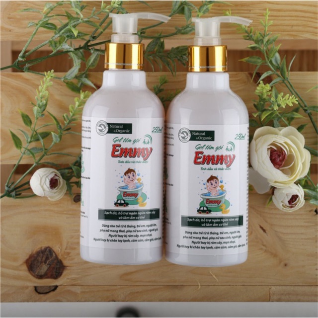 Sữa Tắm gội Thảo dược ORGANIC EMMY chống cảm, mẩn ngứa, hăm tã cho trẻ 250ml