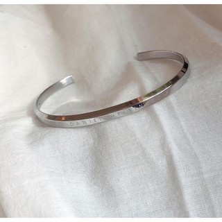 Vòng Tay Nam Daniel Wellington Classic Cuff Silver DW00400002 CLSL (L)