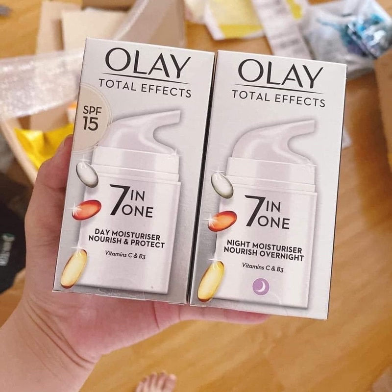 Bản UK . Kem dưỡng OLAY Total Effects 7 in 1