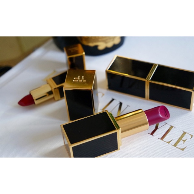 Son Tom Ford Violet Fatale 17