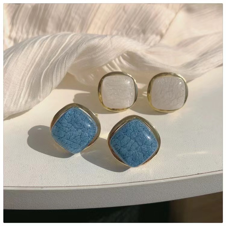 Khuyên Tai Đính Đá Pha Lê Xanh Dương Và Trắng Phong Cách Hàn Quốc Đơn Giản