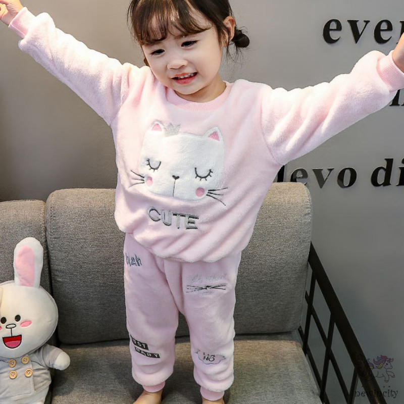 Bộ đồ ngủ áo tay dài + quần dài chất flannel họa tiết hoạt hình thời trang mùa đông dễ thương cho bé gái