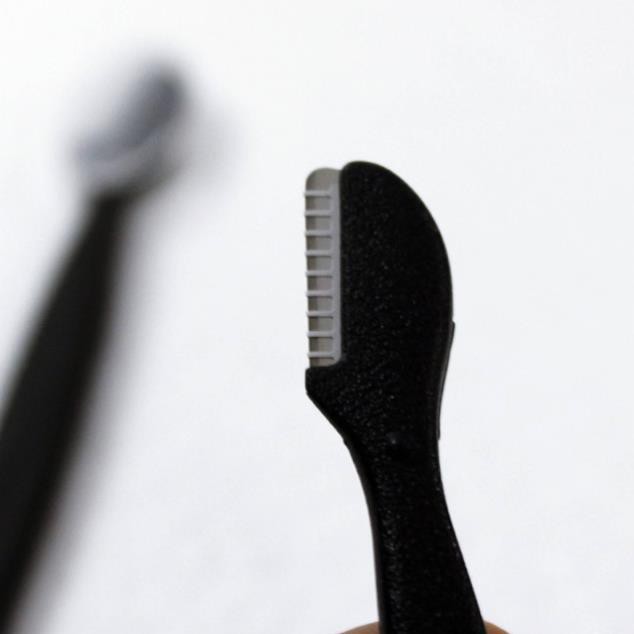 Dao Cạo Mày Kai Groom Eyebrow Razor 22k/1 cây loại tốt