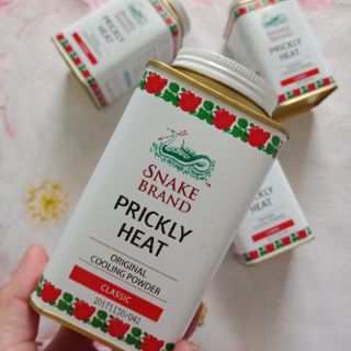 Phấn lạnh Snake Brand mùi Classic
