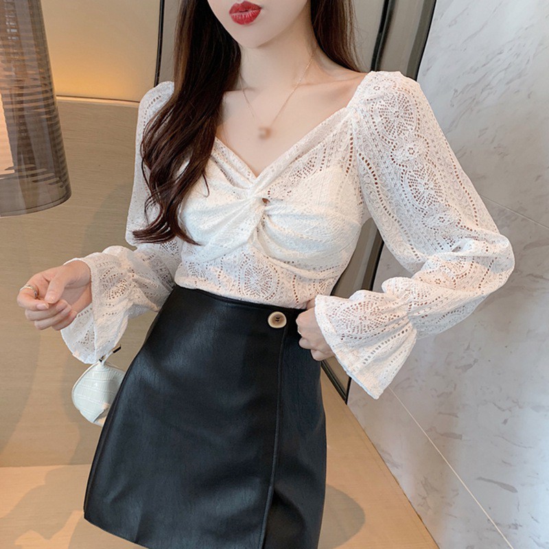 Áo Kiểu Tay Loe Cổ Chữ V Phối Ren Xinh Xắn Thời Trang Cho Nữ