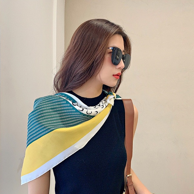 Khăn bandana lụa 70x70cm choàng cổ họa tiết thời trang [Twist] 08T-XL