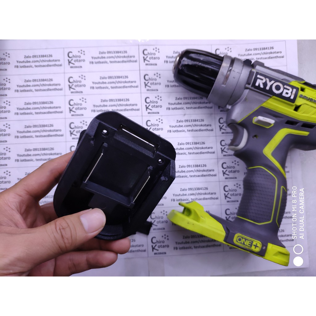 Đế chuyển chân khoan, vit Ryobi 18V One+ sang dùng hộp pin cài Makita LXT
