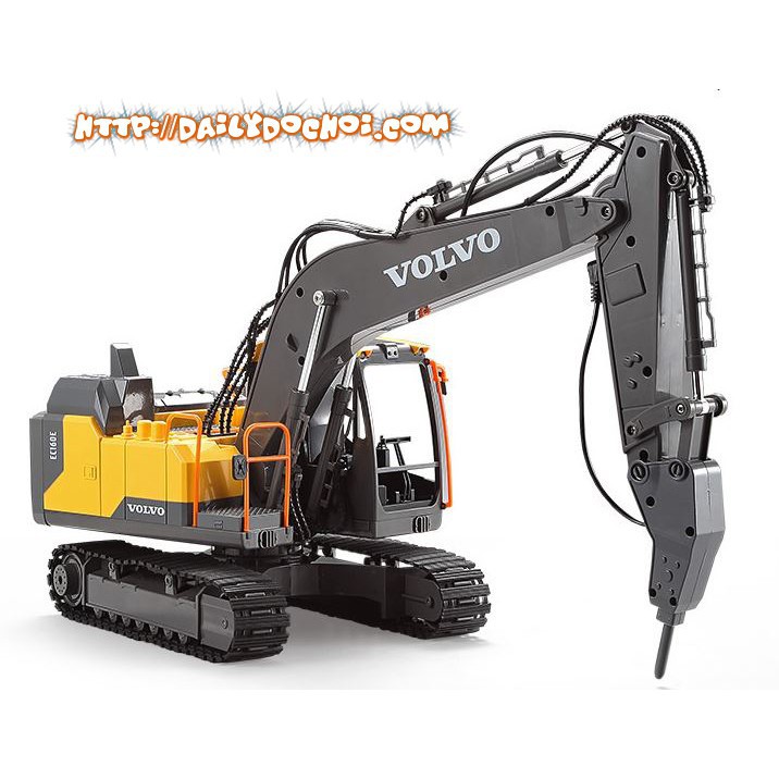 CT59 xe xúc Volvo có thêm đục và gắp thay đổi