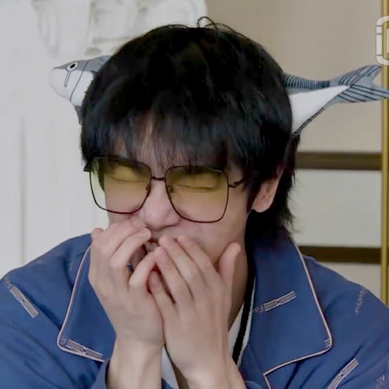 Băng Đô Cài Tóc Con Cá Cà Rốt Vui Nhộn Băng Đô Cài Tóc Rửa Mặt Makeup Dễ Thương