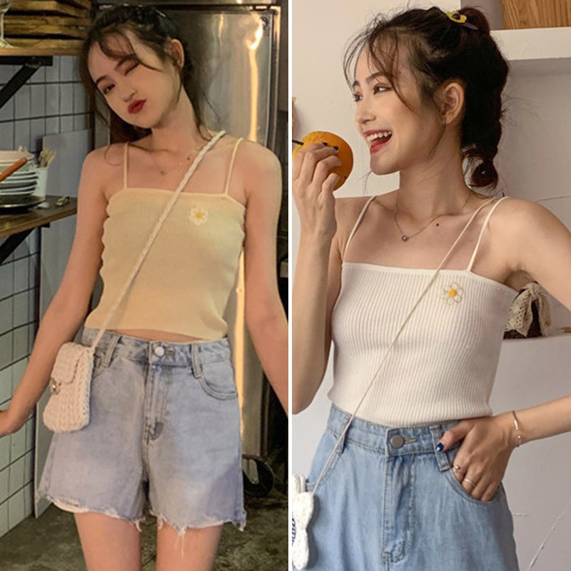 [Mã FASHIONT4WA2 giảm 10K đơn 50K] Áo dây camisole hoạ tiết hoa thêu nữ tính | BigBuy360 - bigbuy360.vn
