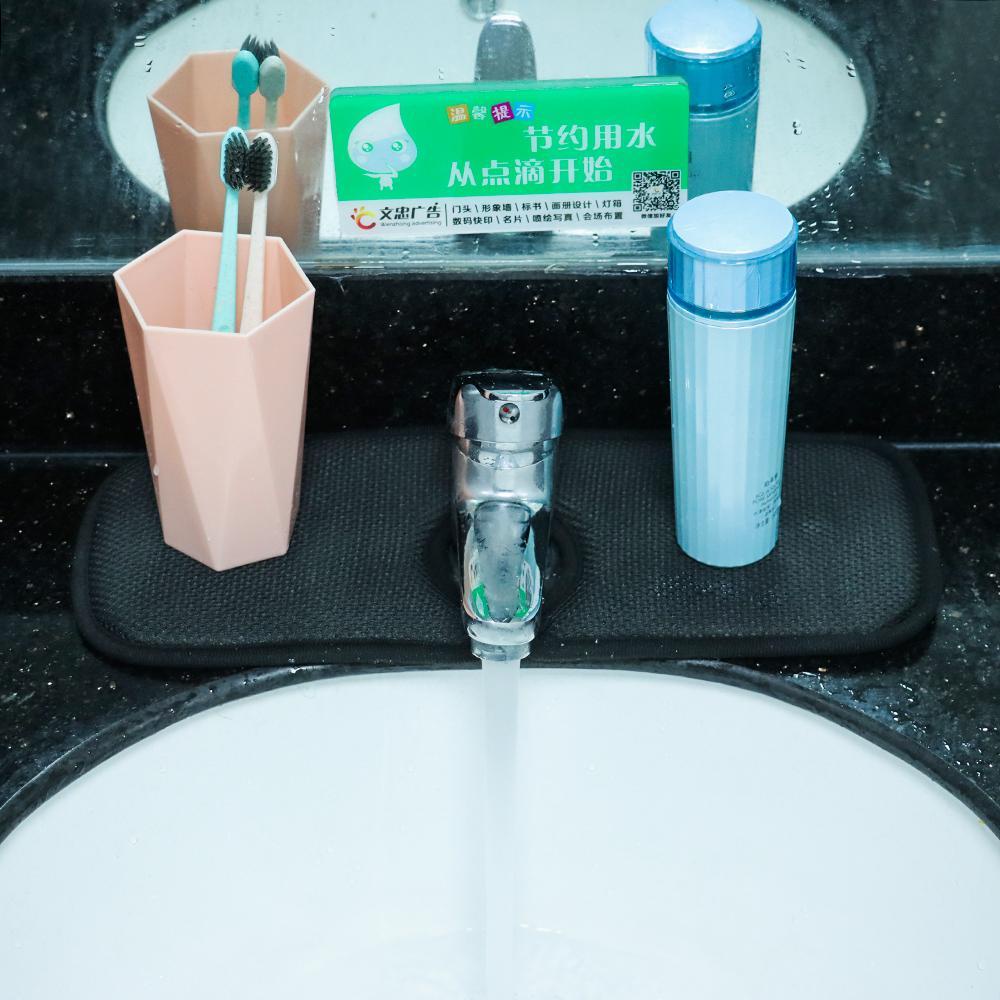 Thảm Lót Vòi Nước Bồn Rửa Chén Chống Văng Nước Tiện Dụng