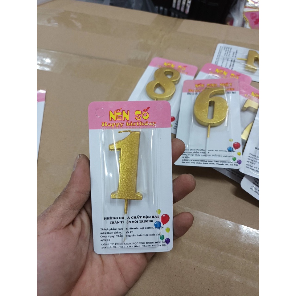 Nến nhũ vàng đồng loại to