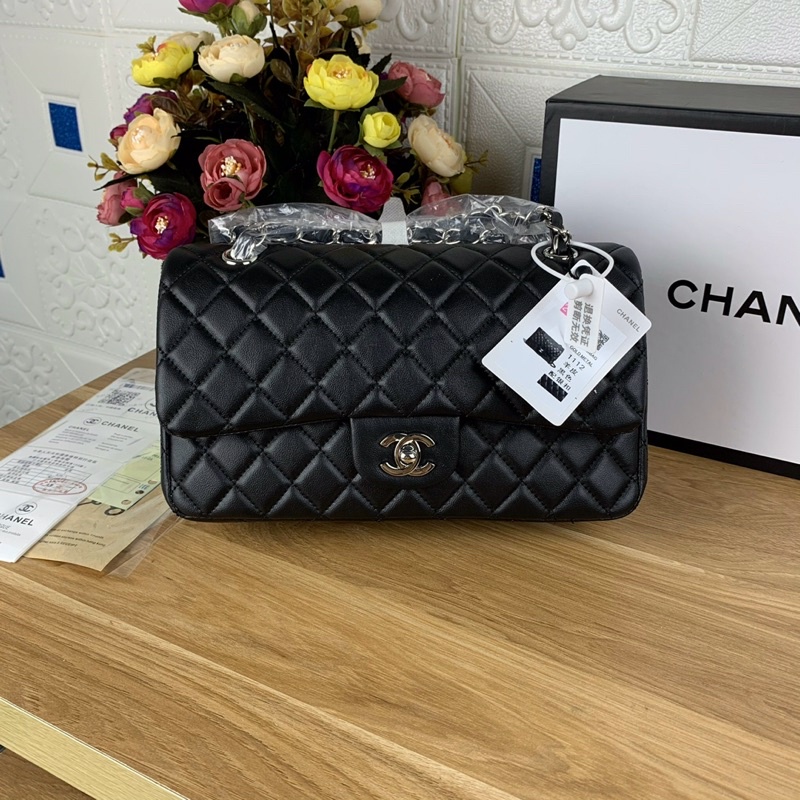 Túi xách Chanel classic màu đen tag bạc size 25.5cm