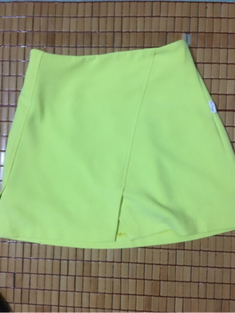 Thanh lý váy ivy xanh lá mạ