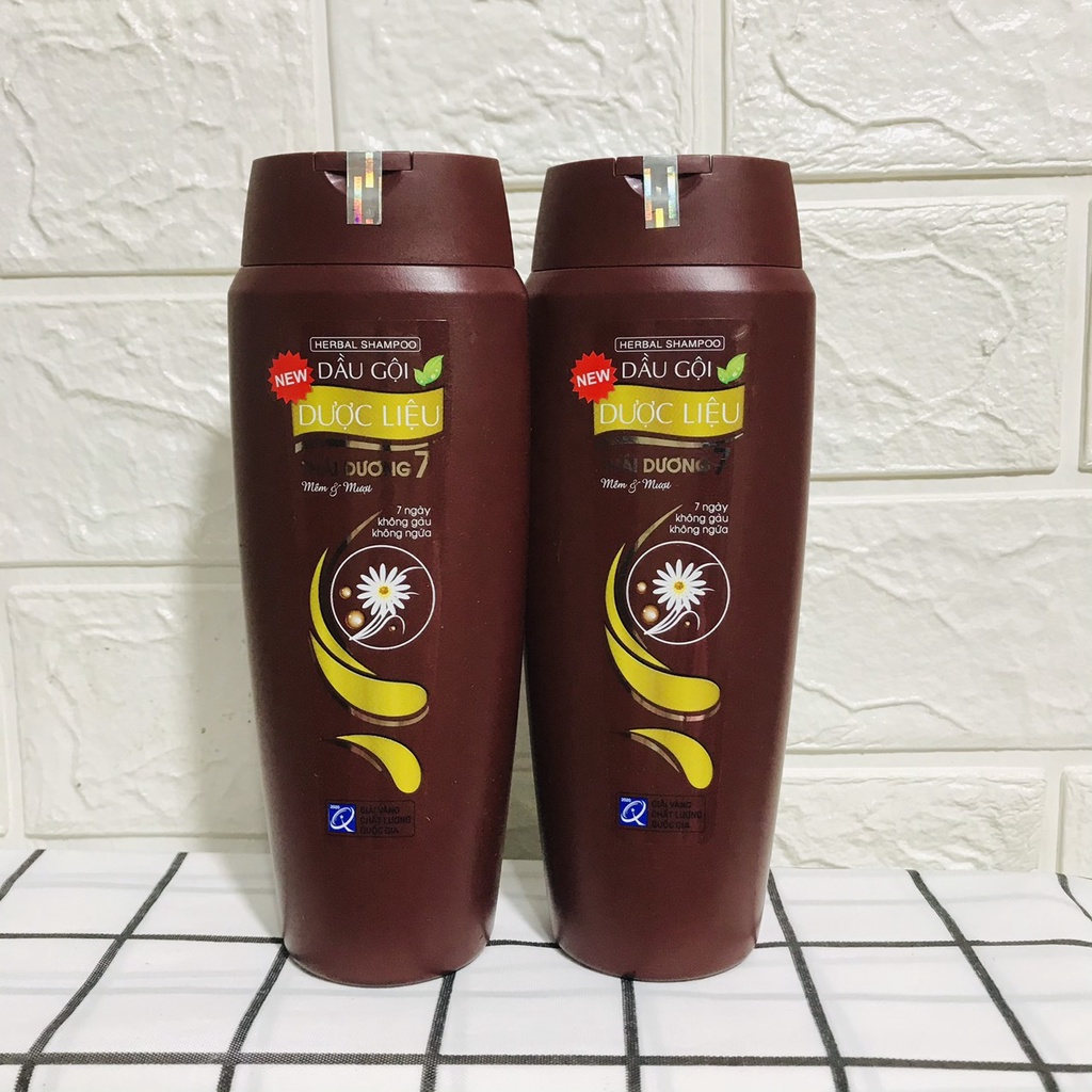 Dầu Gội Dược Liệu Thái Dương 3 Và 7 Chai 200ml