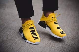 Human race vàng