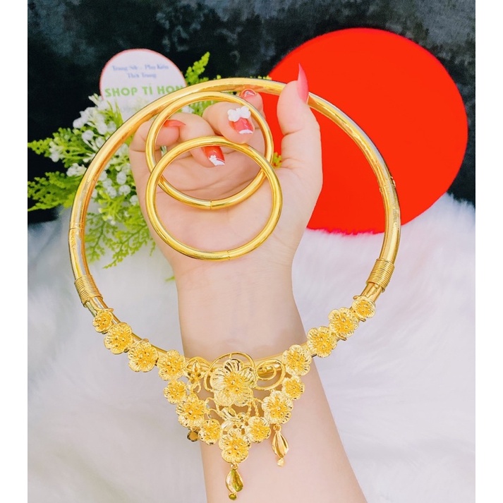 Set 1 kiềng hoa cưới cô dâu 1 cặp vòng tay trơn dát vàng 24 cao cấp mẫu mới siêu đẹp