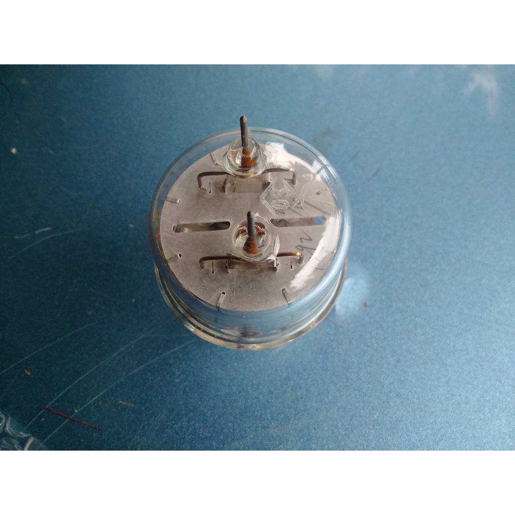 Ống điện tử FU-32 amply