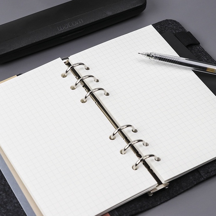 Bìa sổ còng ruột giấy refill binder bìa nhựa cứng A5 A6 B5 6 9 26 lỗ giấy kẻ vuông ngang trơn chấm - Tadaa Gifts