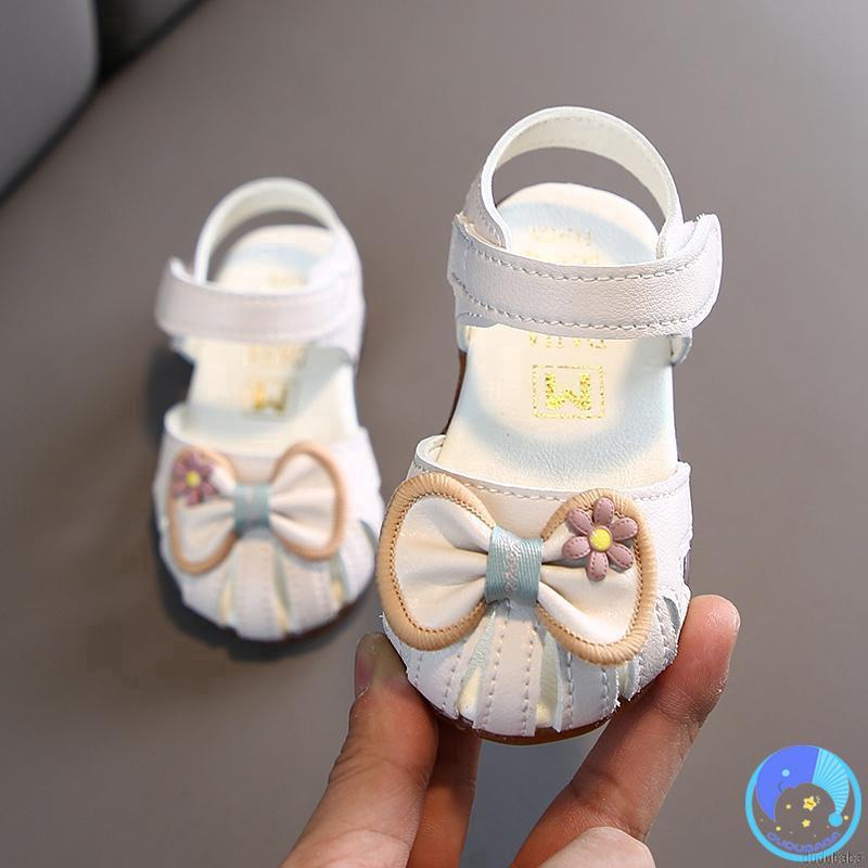 Giày Sandal Đính Hoa Xinh Xắn Đế Chống Trượt Cho Bé Gái